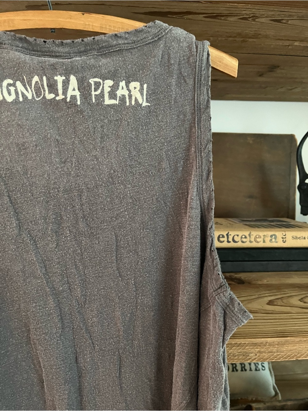 ♥️ Magnolia Pearl Paz Tank - Picture 9 of 12